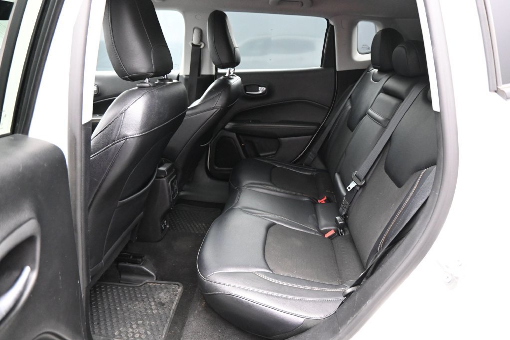 Used 2017 Jeep Compass Latitude w/ Popular Equipment Group AWD/4WD image 25