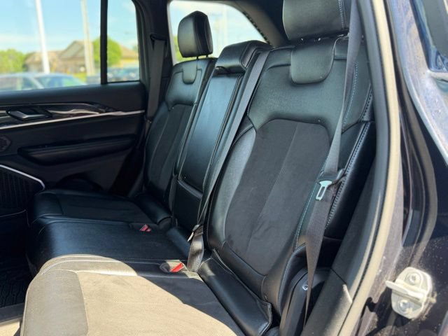 Used 2024 Jeep Grand Cherokee Trailhawk AWD/4WD image 51