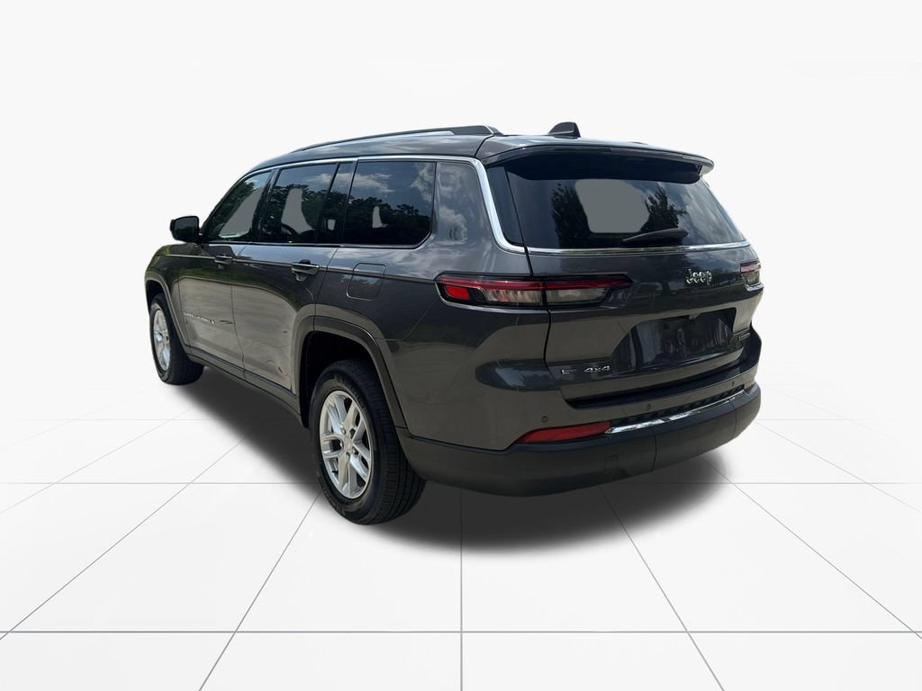 Used 2023 Jeep Grand Cherokee L Laredo w/ Luxury Tech Group I AWD/4WD image 6
