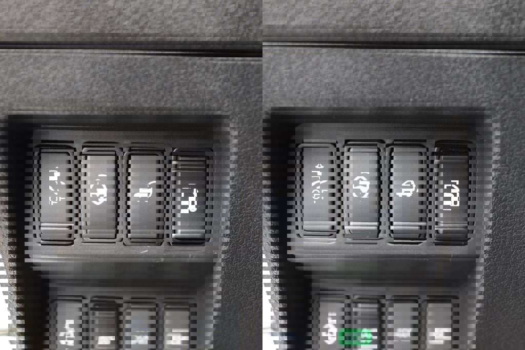 Used 2020 Nissan Rogue SV image 5