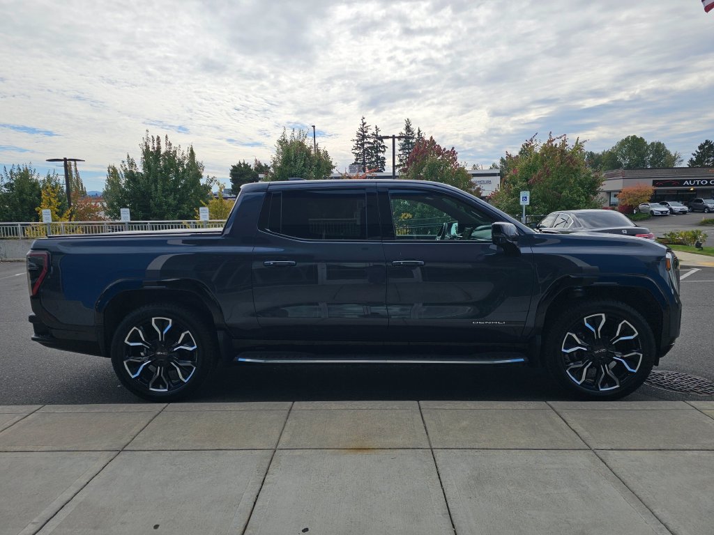 Used 2026 GMC Sierra EV Denali AWD/4WD image 8