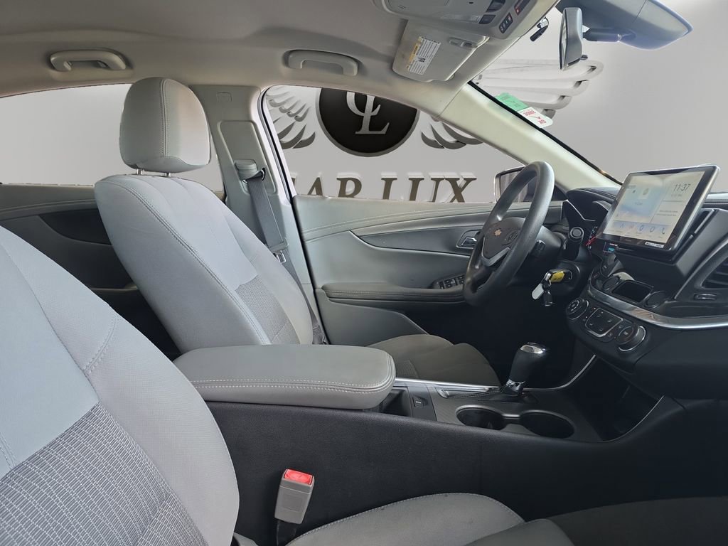 Used 2017 Chevrolet Impala LS image 13