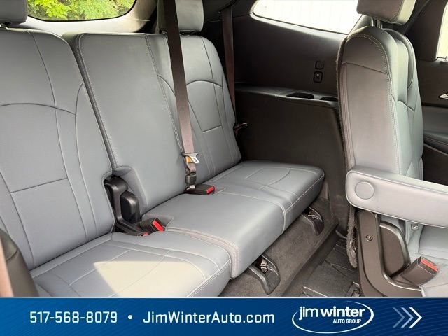 Used 2024 Buick Enclave Essence w/ Sport Touring Edition AWD/4WD image 17