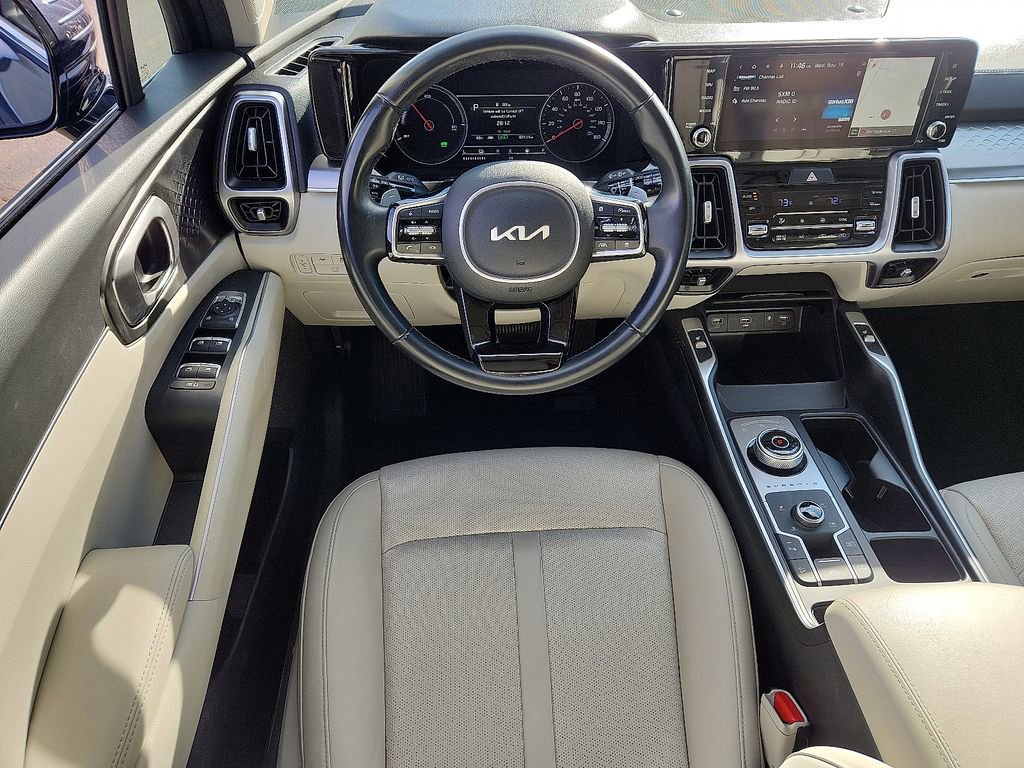 Used 2023 Kia Sorento EX image 12