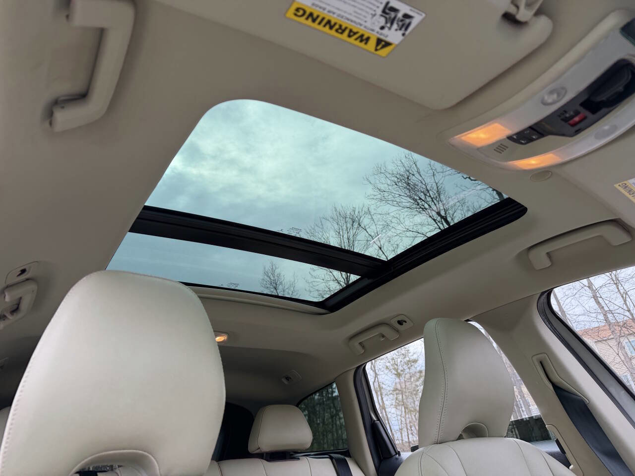 Used 2016 Volvo XC60 T5 Premier w/ Proximity Package image 35