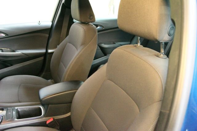 Used 2018 Chevrolet Cruze LT w/ RS Package FWD image 18