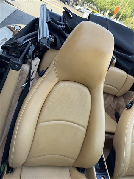 Used 1998 Porsche 911 Carrera RWD image 57