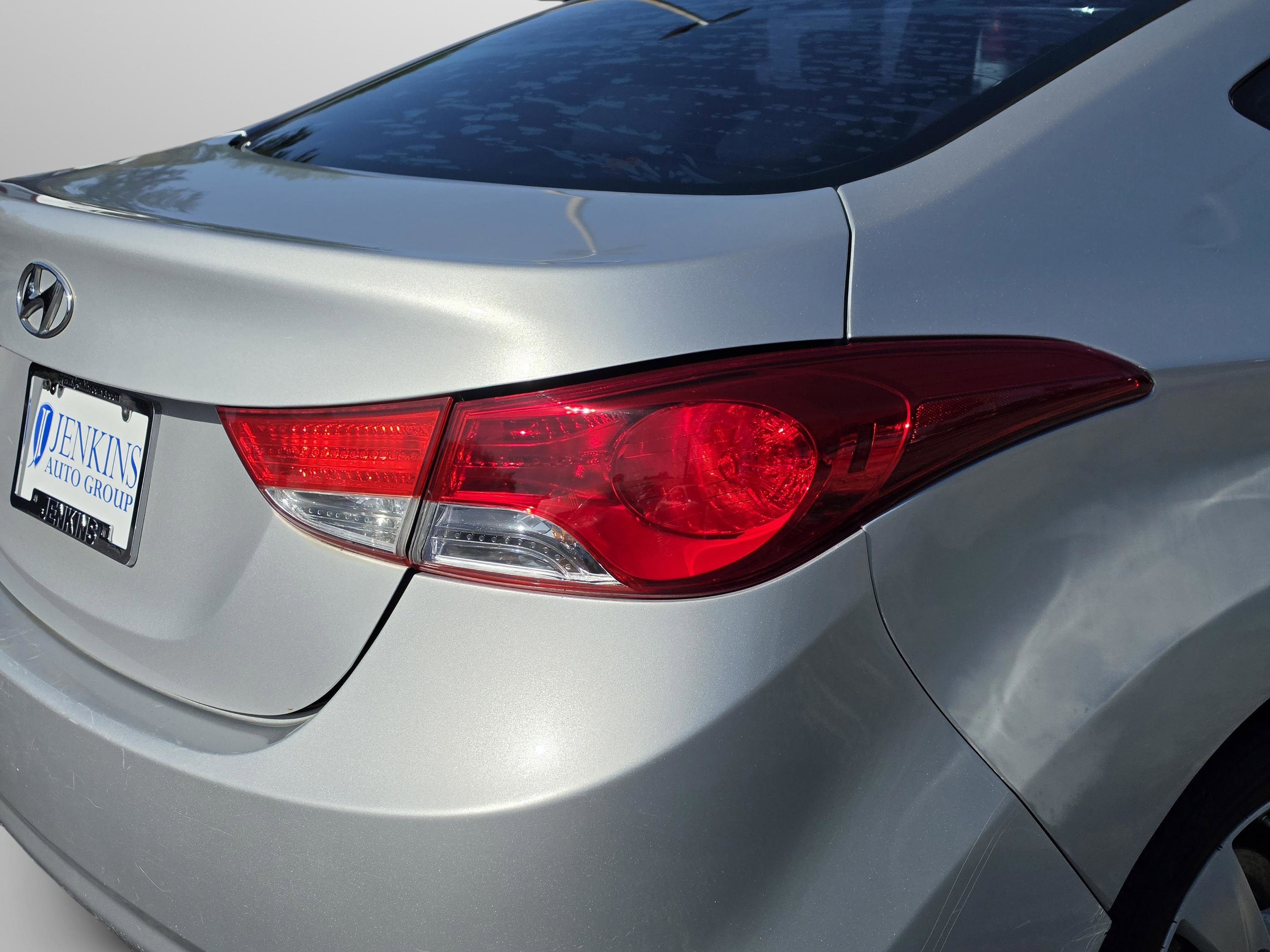 Used 2013 Hyundai Elantra GLS w/ Preferred Pkg image 33