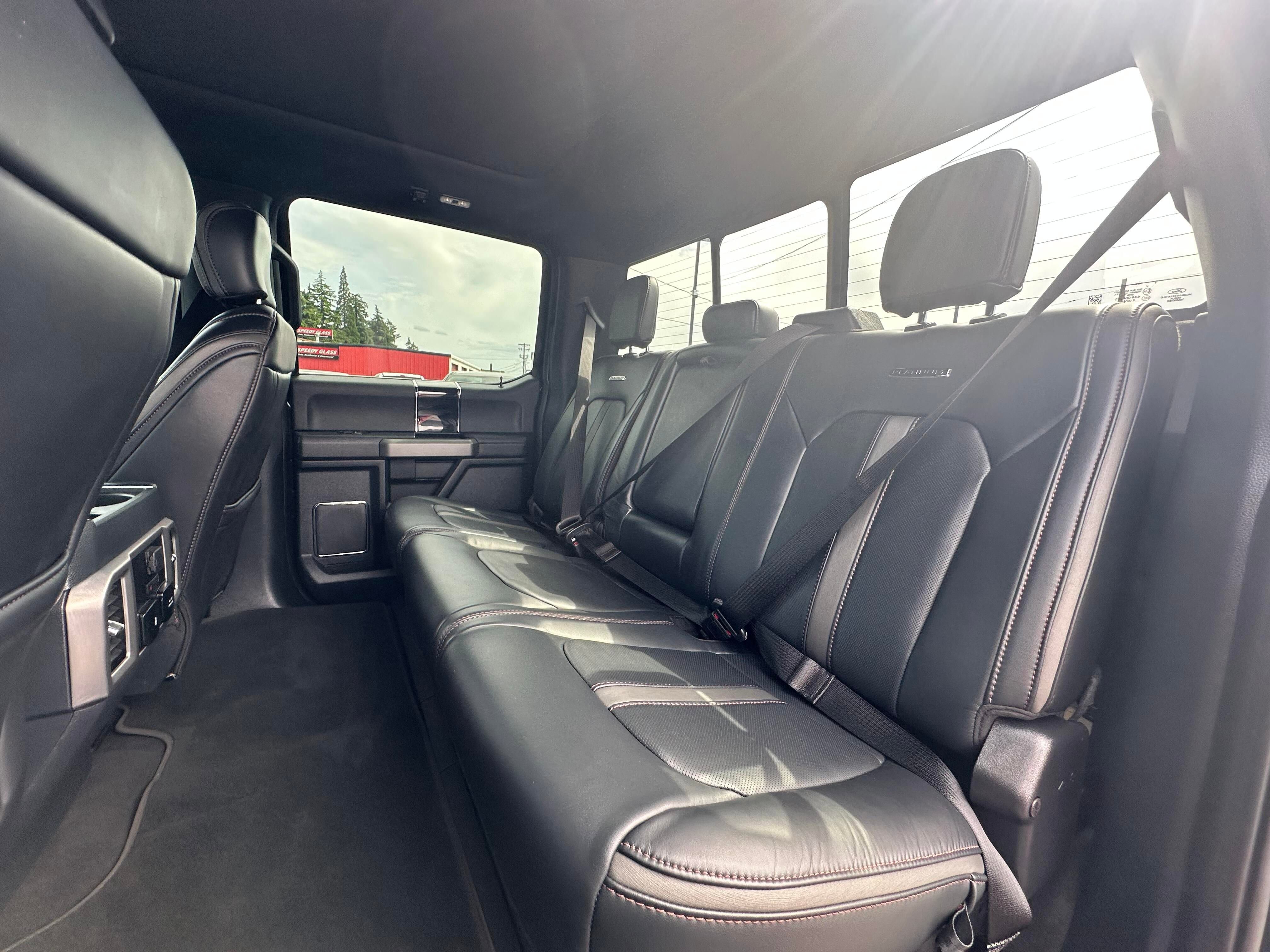 Used 2022 Ford F250 Platinum w/ FX4 Off-Road Package image 17