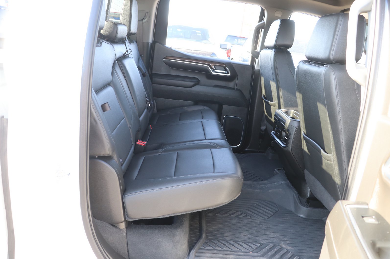 Used 2024 Chevrolet Silverado 1500 RST w/ Convenience Package II AWD/4WD image 31