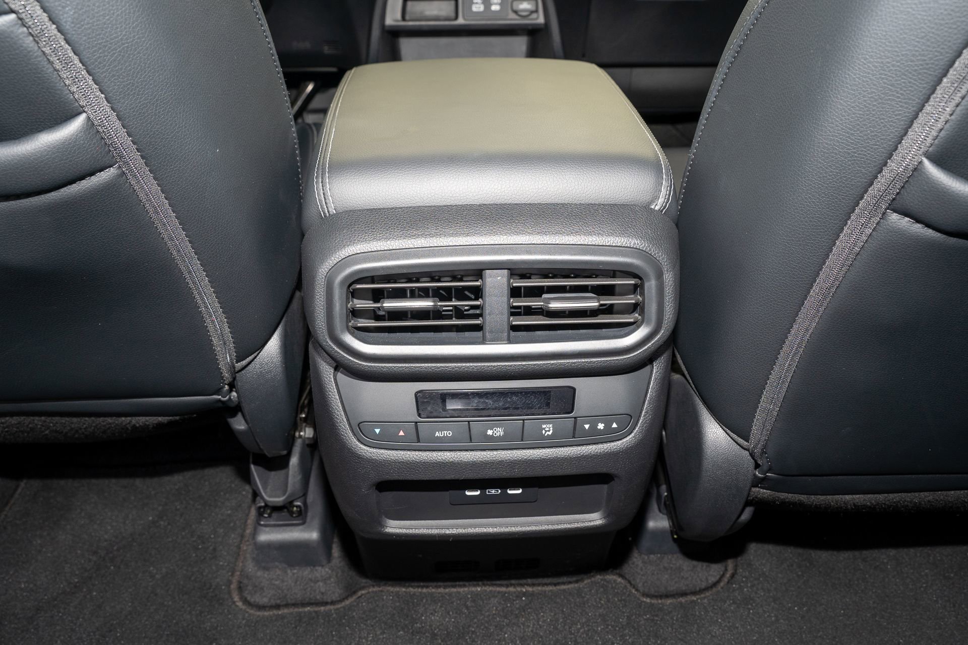 Certified 2025 Honda Pilot Touring image 21