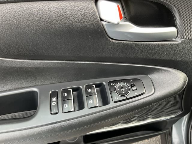 Used 2020 Hyundai Santa Fe SEL w/ Convenience Package AWD/4WD image 16