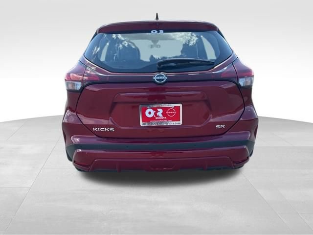 Used 2023 Nissan Kicks SR w/ SR Premium Package FWD image 8