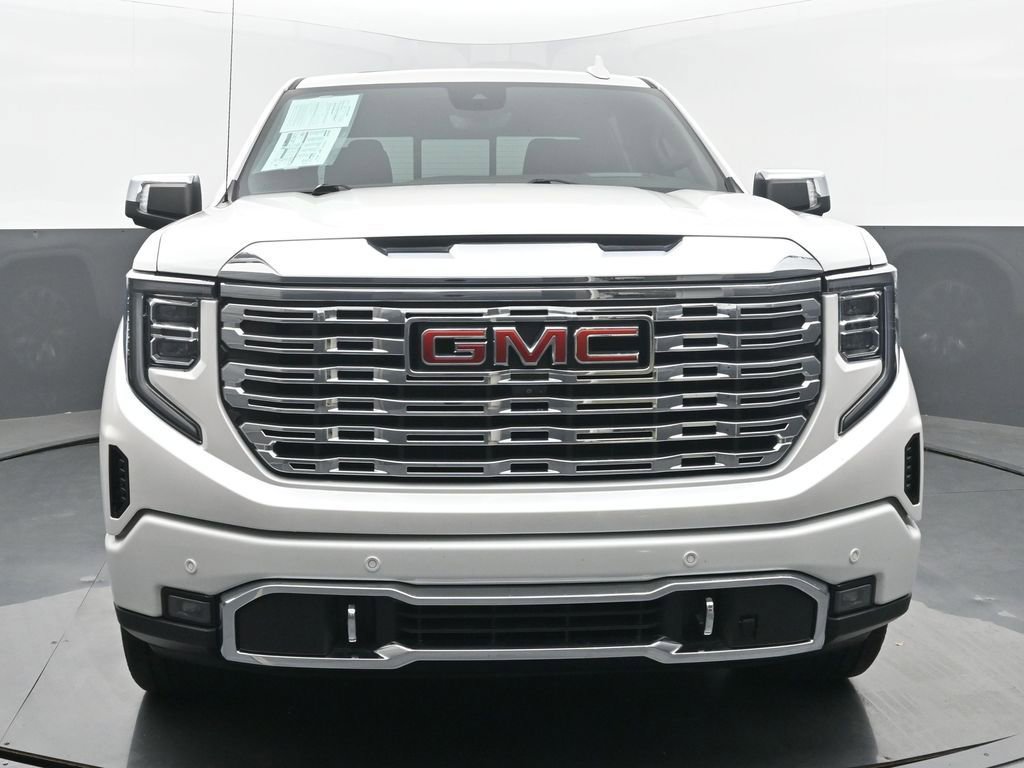 Used 2022 GMC Sierra 1500 Denali w/ Denali Reserve Package image 8
