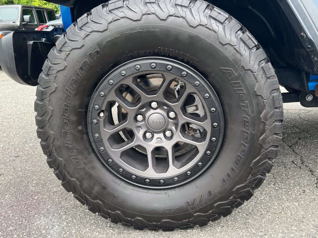 Used 2022 Jeep Wrangler Unlimited Rubicon w/ Xtreme Recon 35" Tire Package AWD/4WD image 8