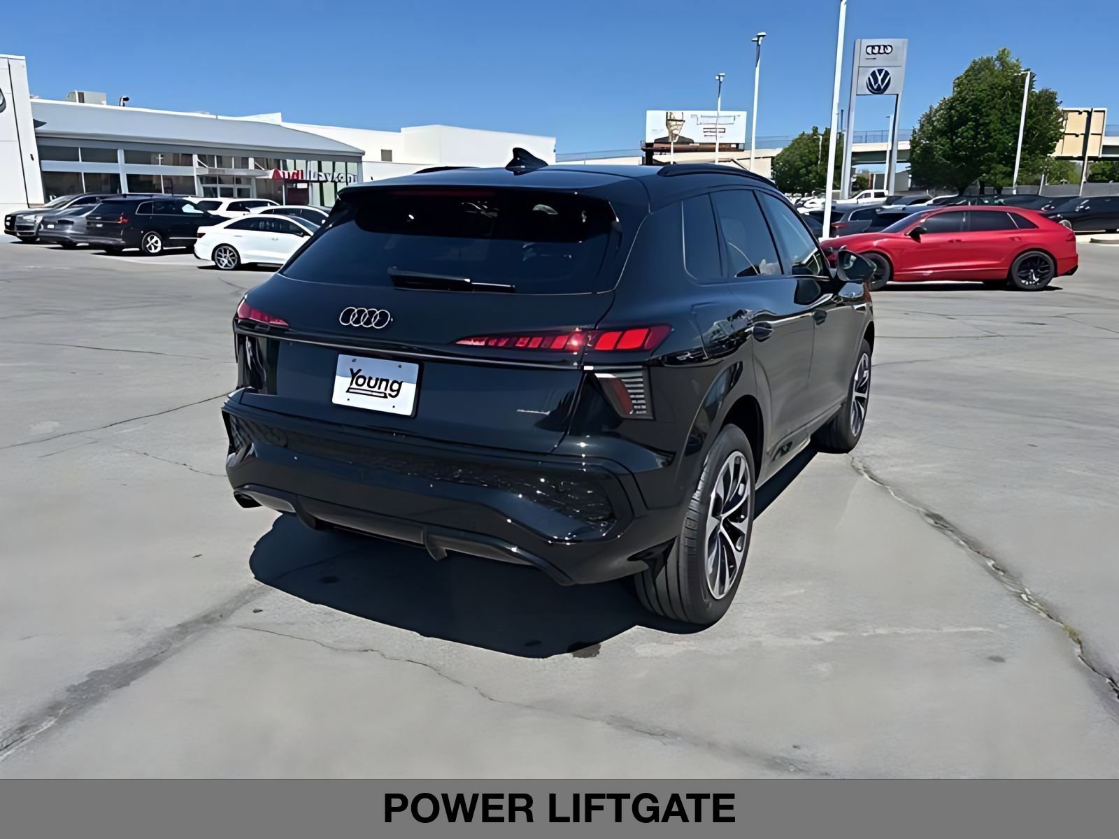 New 2026 Audi Q3 quattro 2.0T AWD/4WD image 3