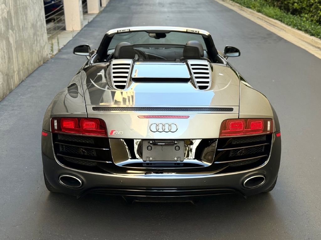 Used 2012 Audi R8 V10 image 18