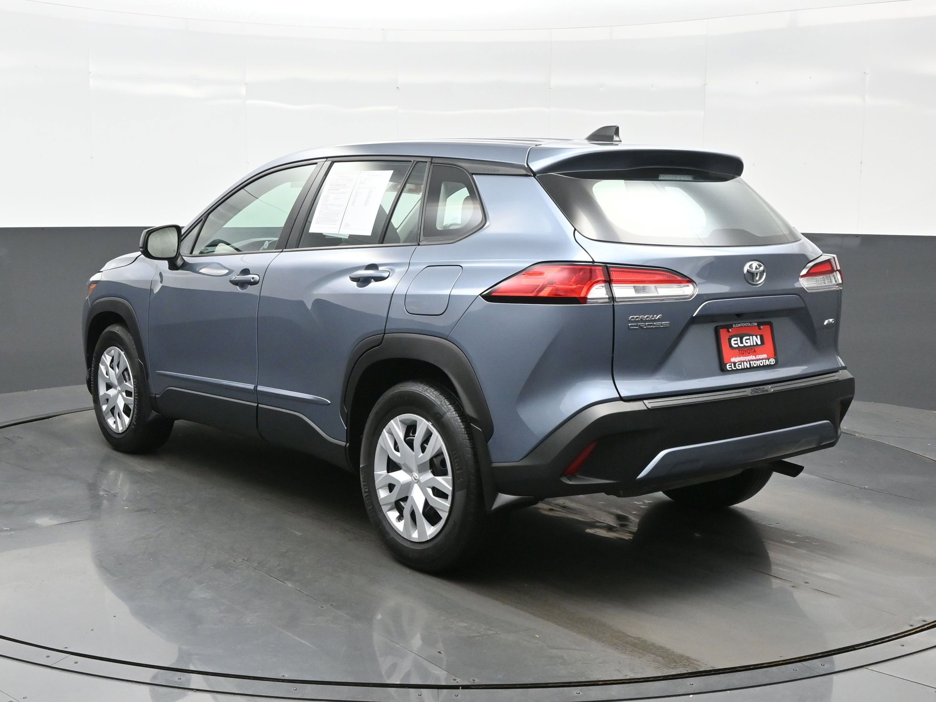 Used 2023 Toyota Corolla Cross L image 4