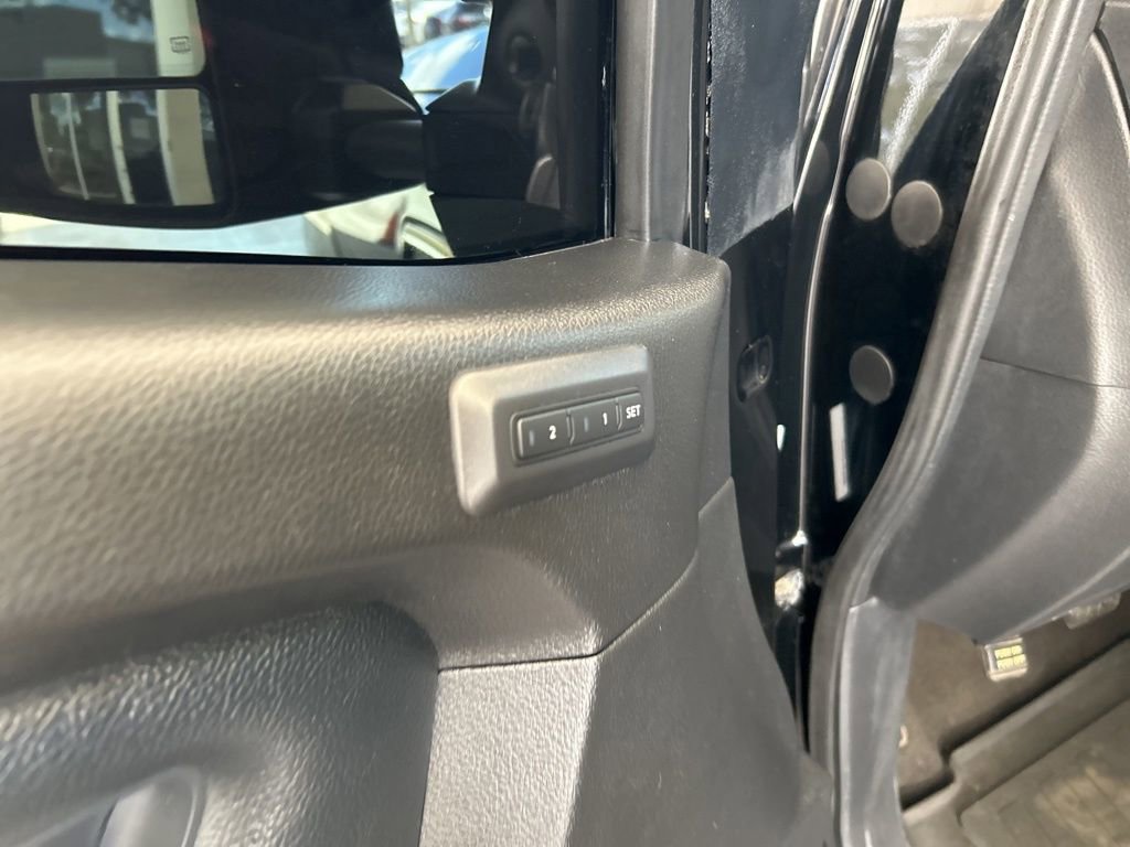 Used 2021 Nissan Titan PRO-4X w/ Pro-4x Convenience Package image 44