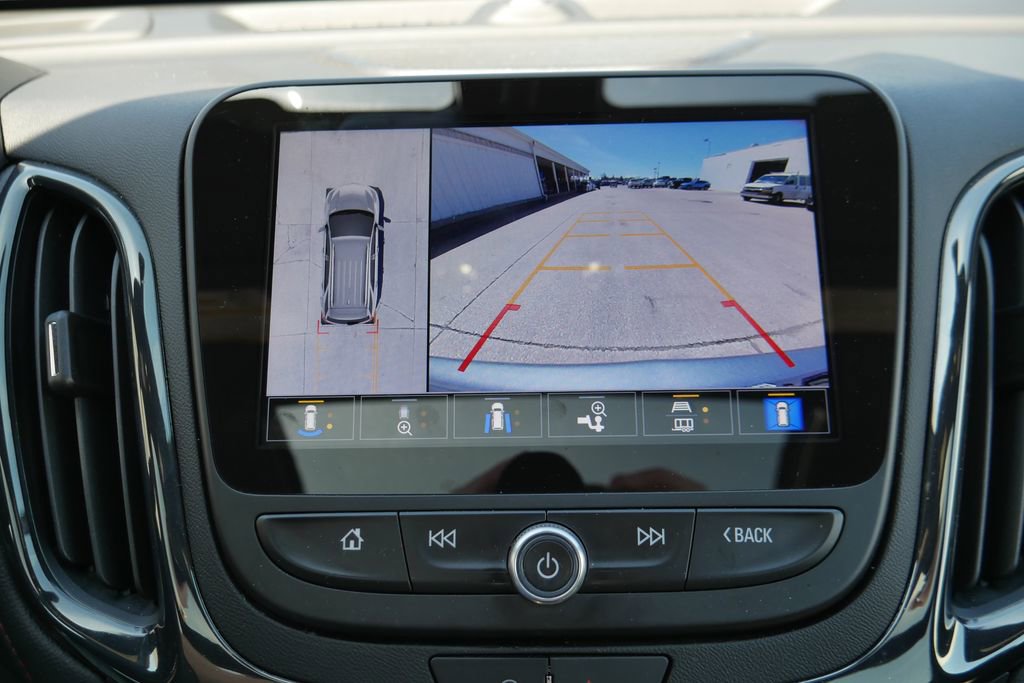 Used 2023 Chevrolet Equinox RS w/ RS Leather Package FWD image 16