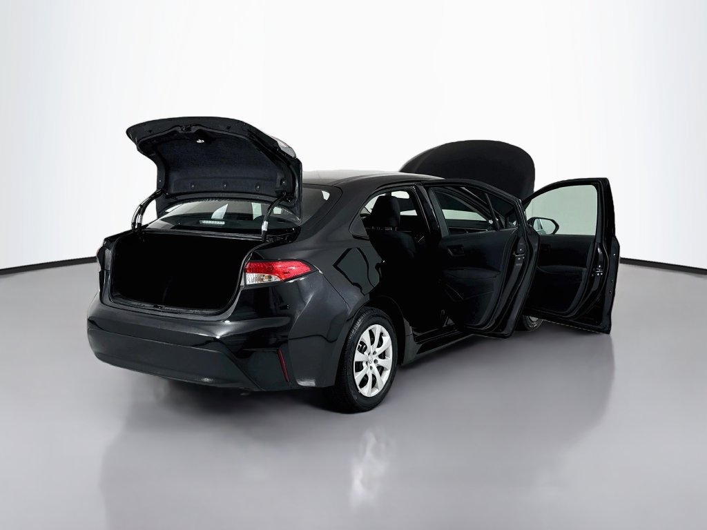 Used 2025 Toyota Corolla LE FWD image 19