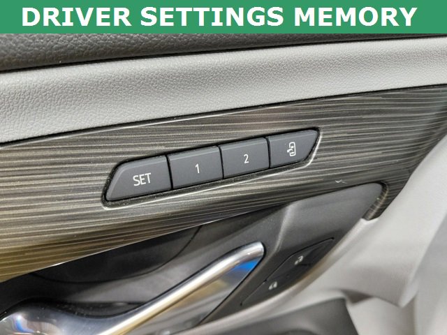 Certified 2024 GMC Terrain SLT image 8