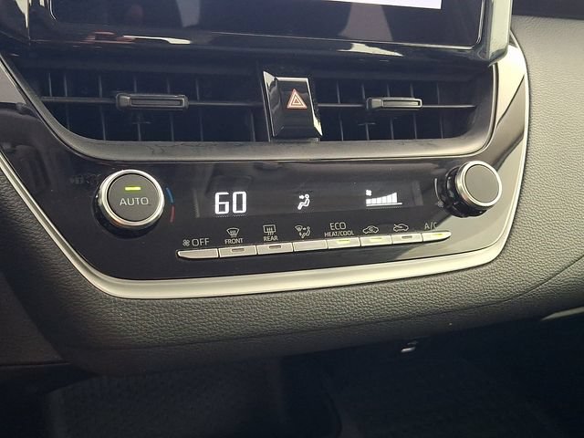 Certified 2025 Toyota Corolla LE FWD image 18