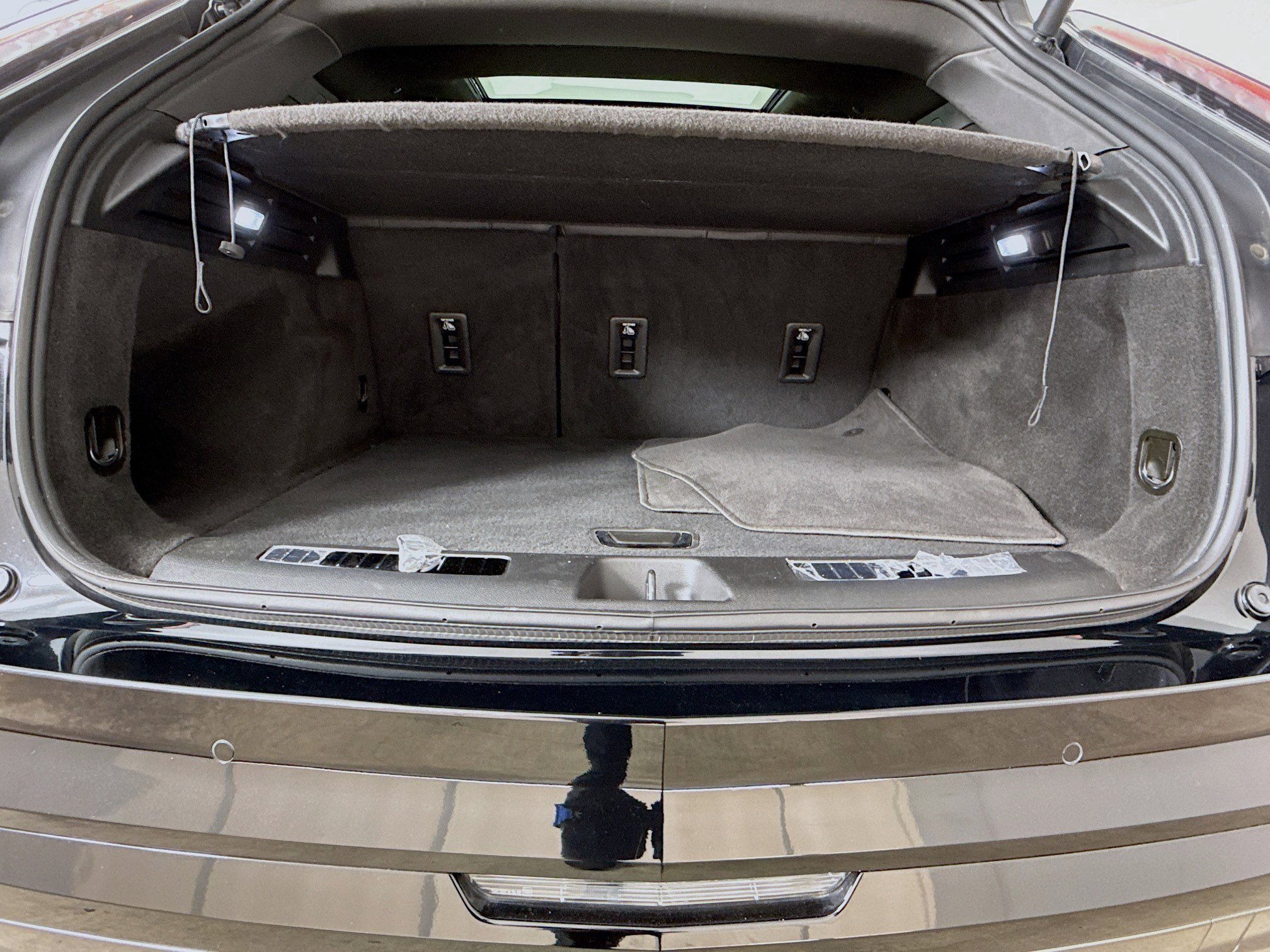 Used 2024 Cadillac XT4 Sport w/ Cold Weather Package image 28