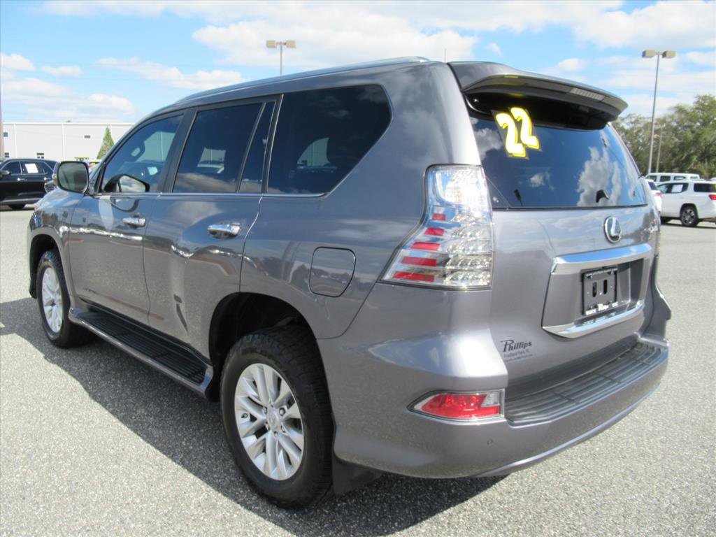 Used 2022 Lexus GX 460 Premium w/ Premium Package image 5