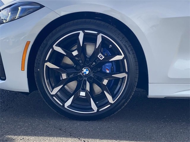 New 2025 BMW M440i Coupe w/ Driving Assistance Package image 10