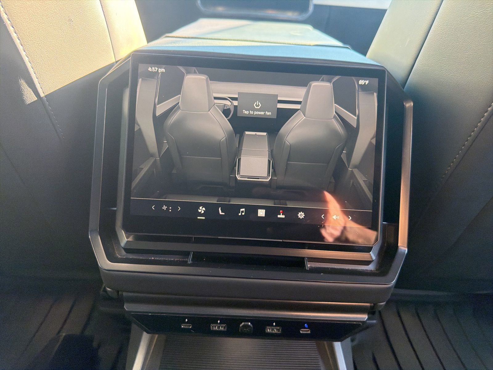 Used 2024 Tesla Cybertruck AWD Crew Cab image 13