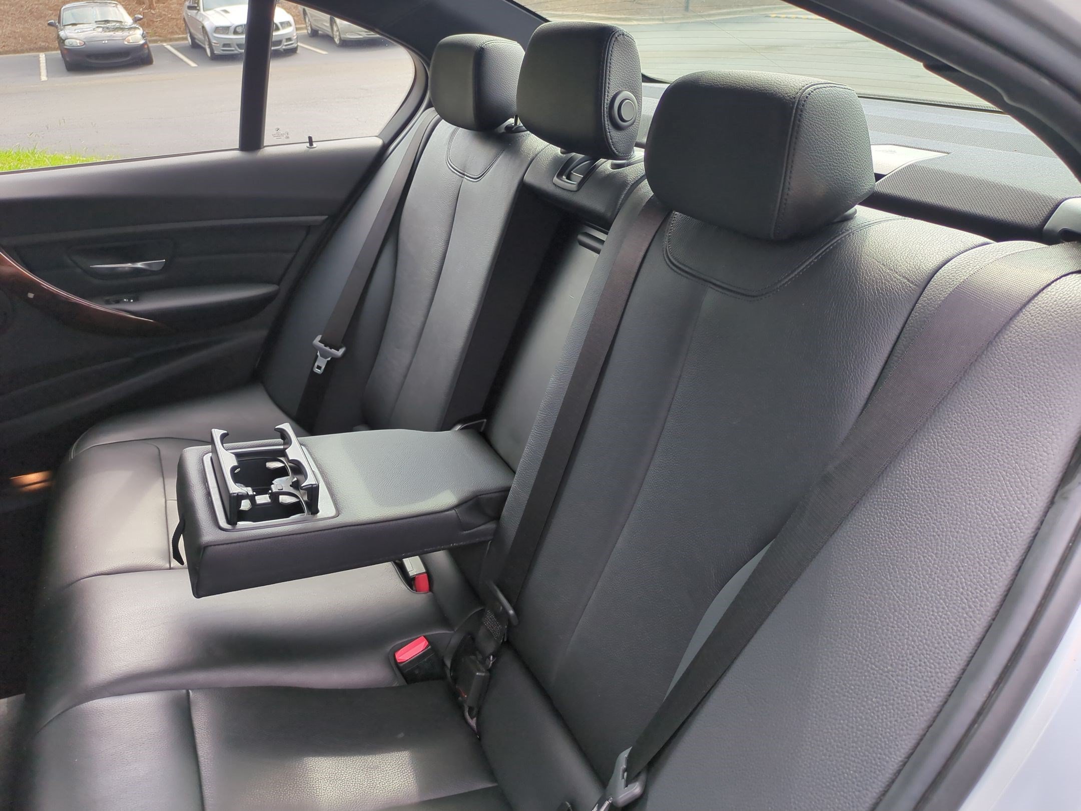 Used 2018 BMW 320i xDrive Sedan AWD/4WD image 33