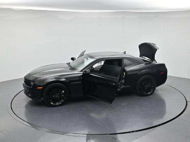 Used 2013 Chevrolet Camaro LS RWD image 47