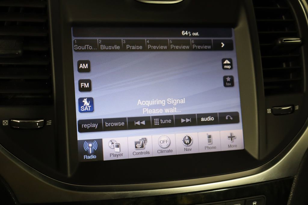 Used 2011 Chrysler 300 C RWD image 29