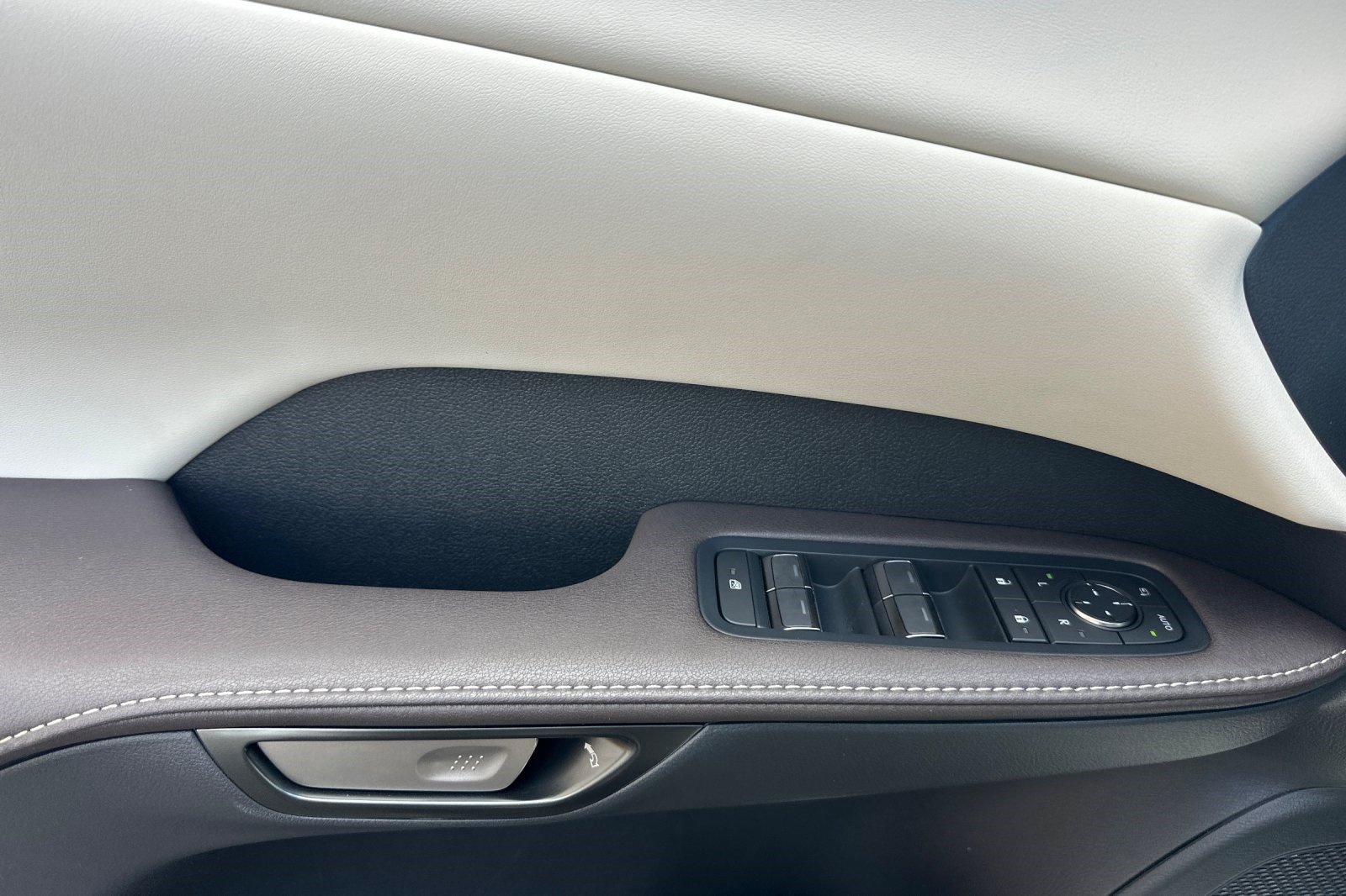 New 2026 Lexus RX 350 AWD/4WD image 13