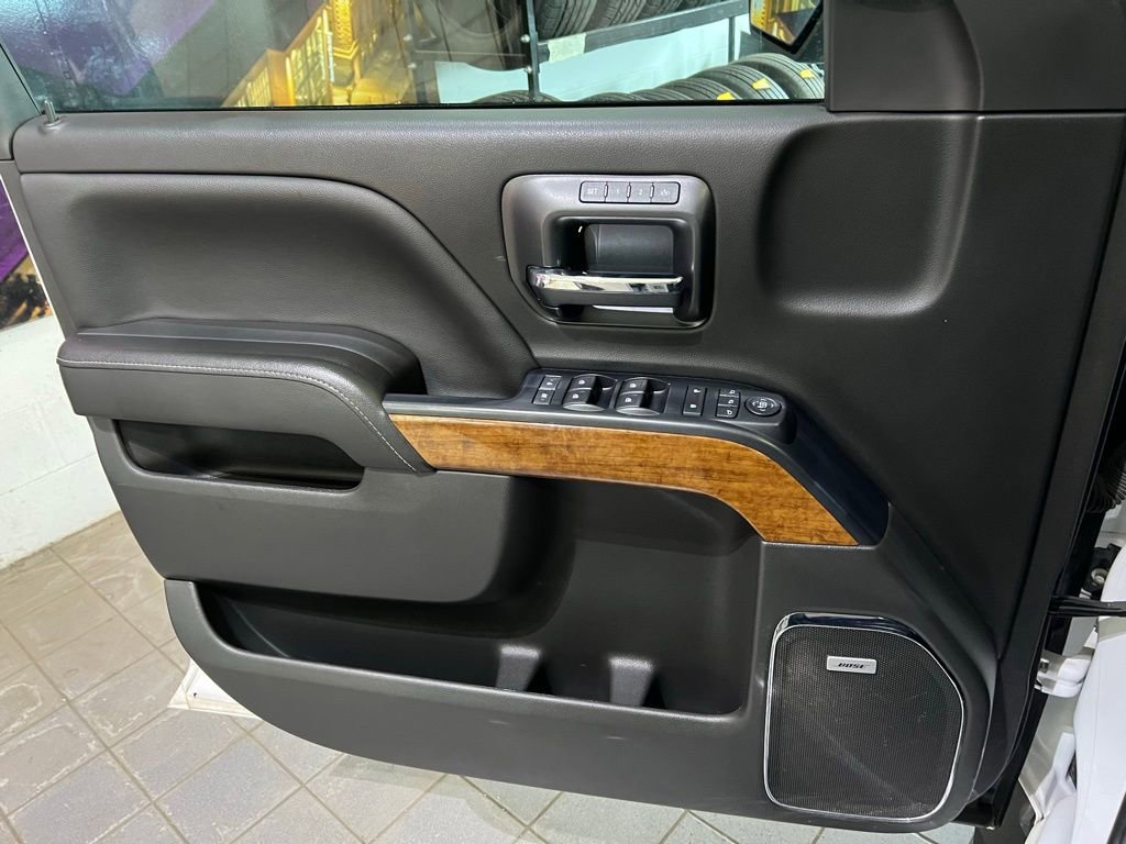 Used 2018 Chevrolet Silverado 1500 High Country AWD/4WD image 15