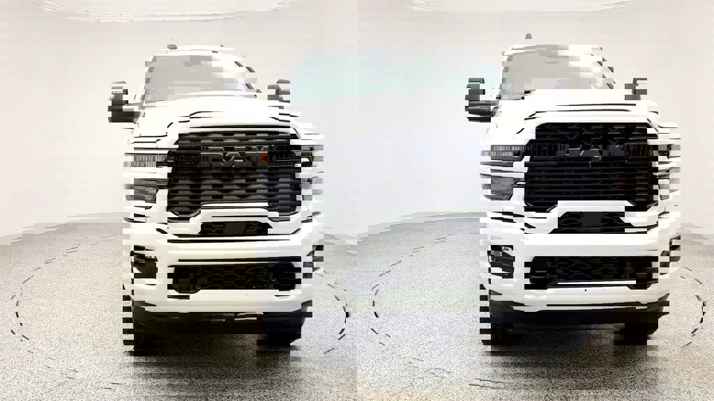 Used 2025 RAM 2500 Big Horn AWD/4WD image 2