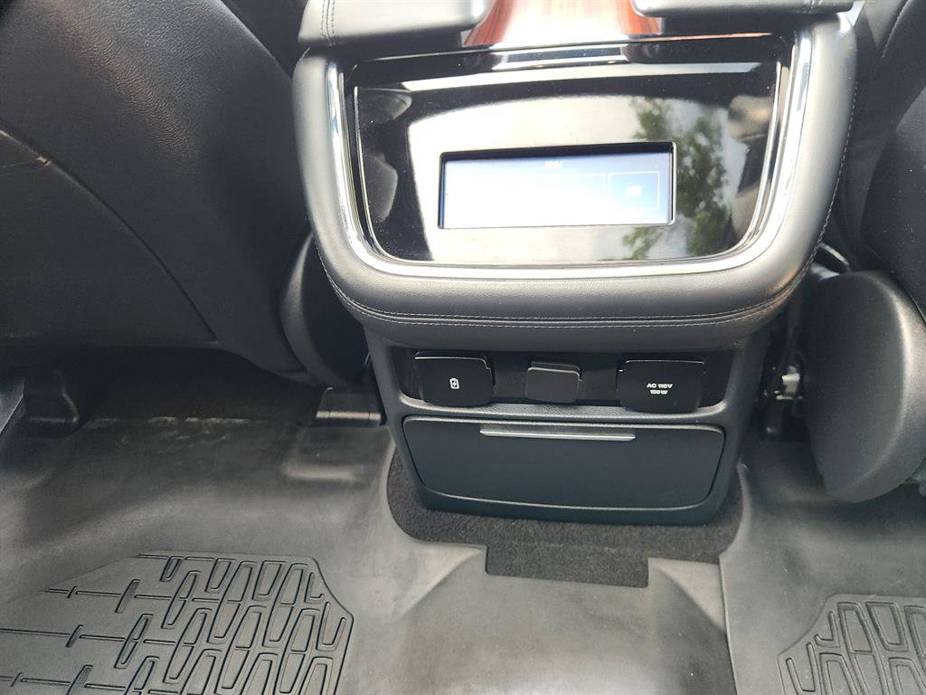 Used 2023 Lincoln Navigator Reserve image 19