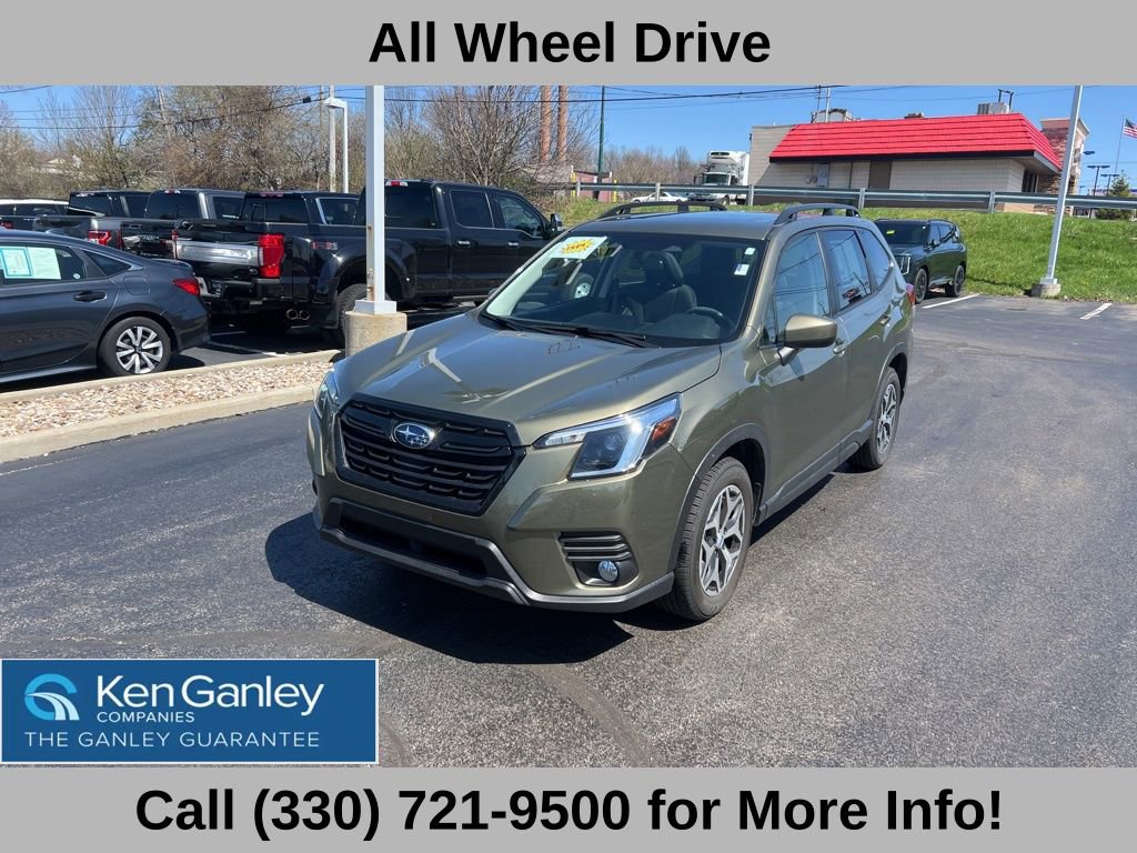 Used 2023 Subaru Forester Premium image 2