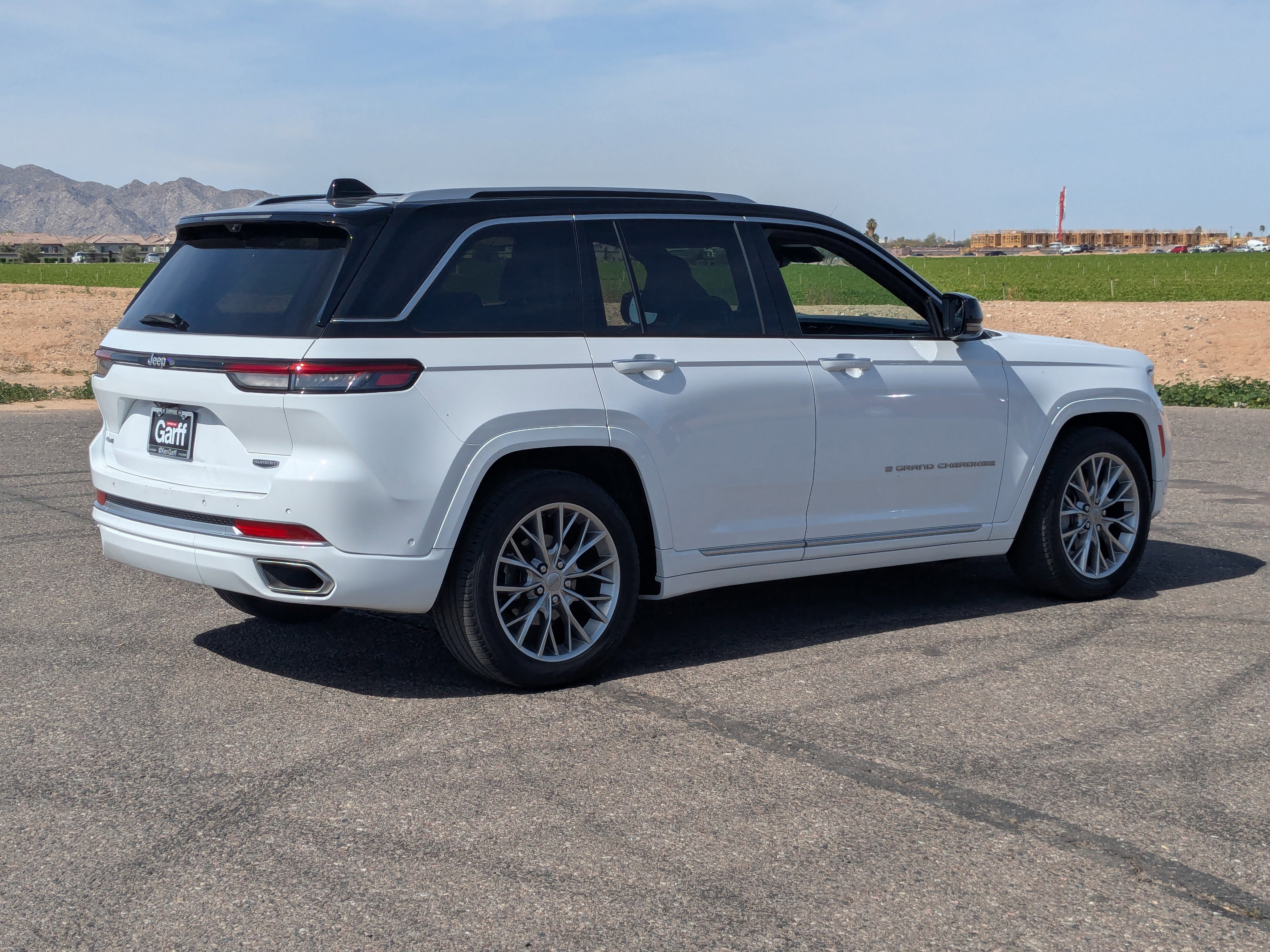 Used 2022 Jeep Grand Cherokee Summit w/ Adv Protech Group IV image 5