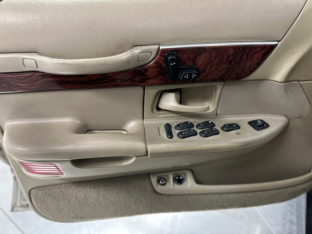 Used 2001 Mercury Grand Marquis GS image 14