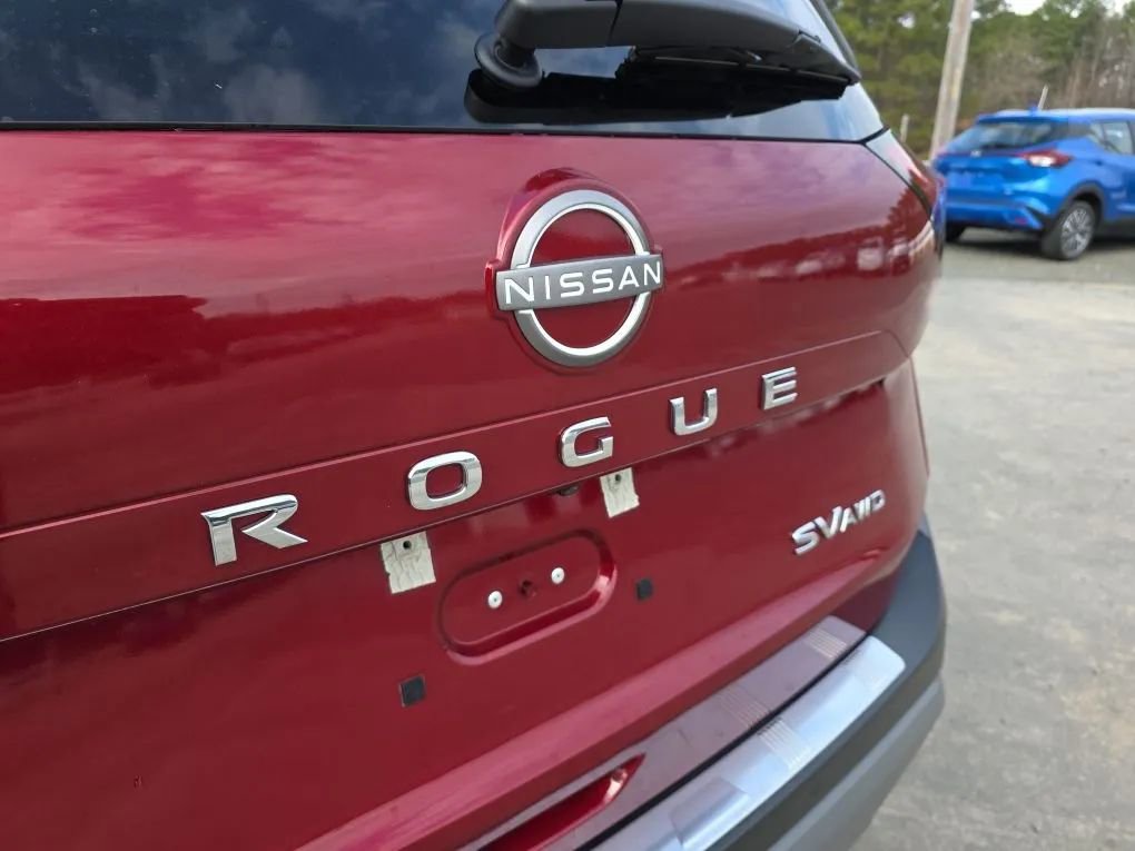 Used 2022 Nissan Rogue SV w/ SV Premium Package image 10