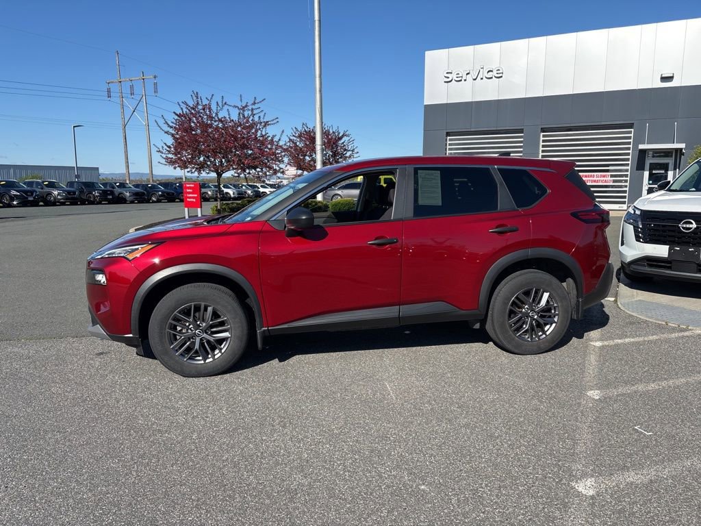 Used 2023 Nissan Rogue S AWD/4WD image 4