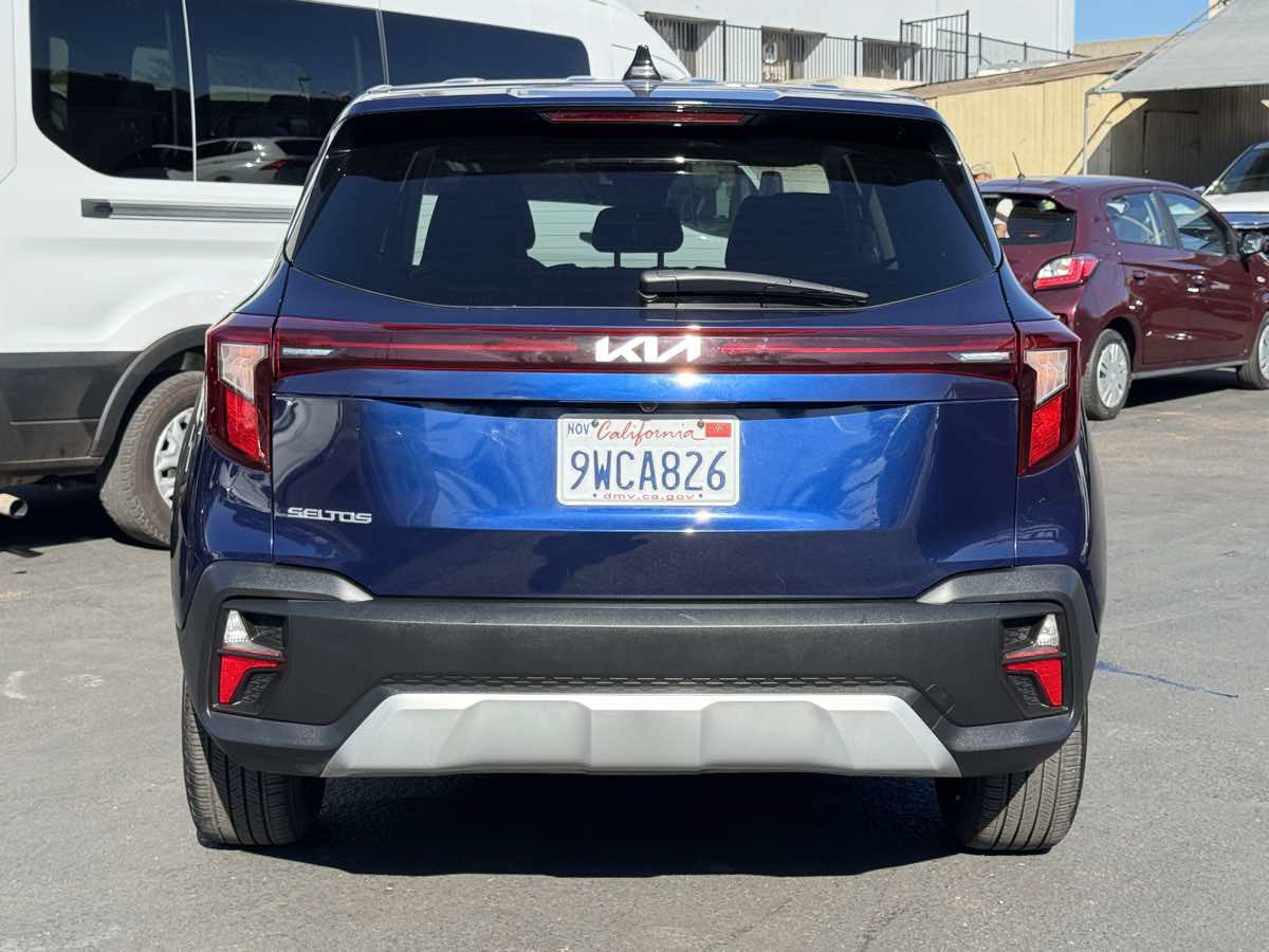 Used 2026 Kia Seltos LX FWD image 10
