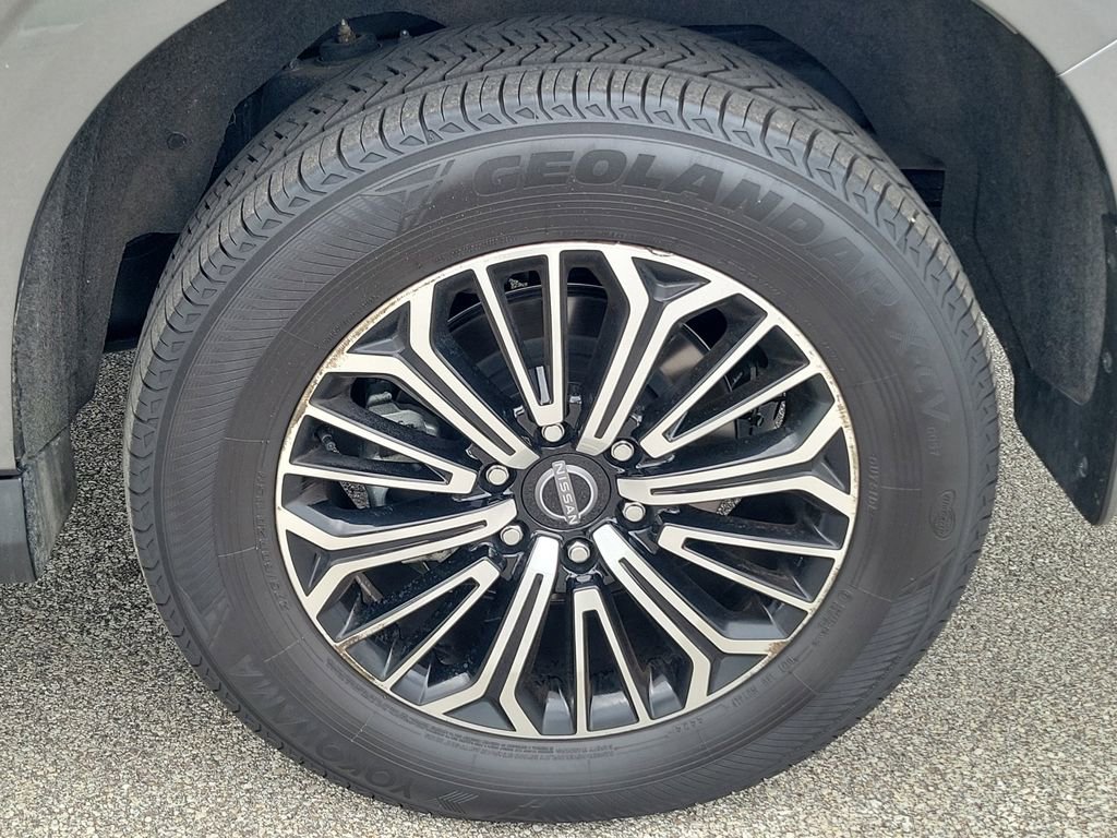 Used 2025 Nissan Armada SL w/ Captain's Chari Seat Package image 12