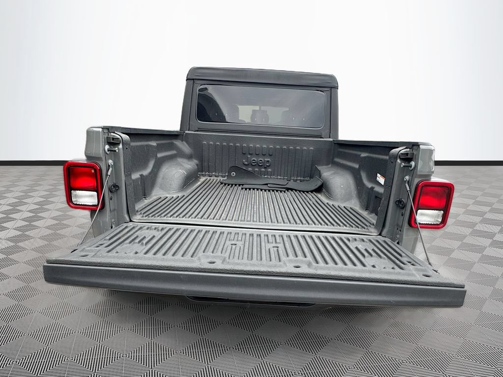 Used 2022 Jeep Gladiator Mojave AWD/4WD image 30