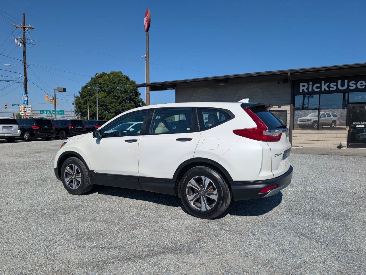 Used 2017 Honda CR-V LX image 9