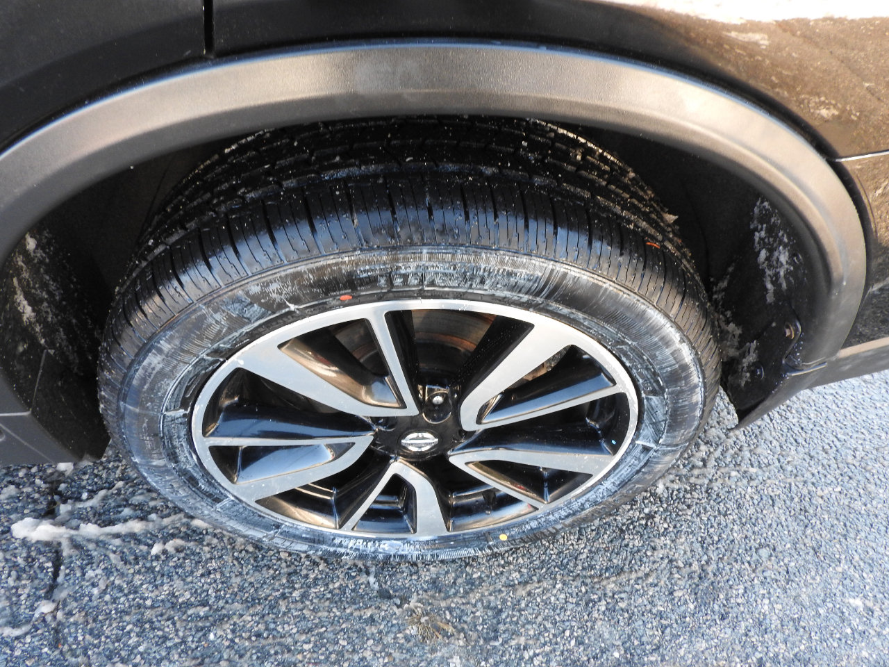 Used 2018 Nissan Rogue SL w/ Premium Package image 23