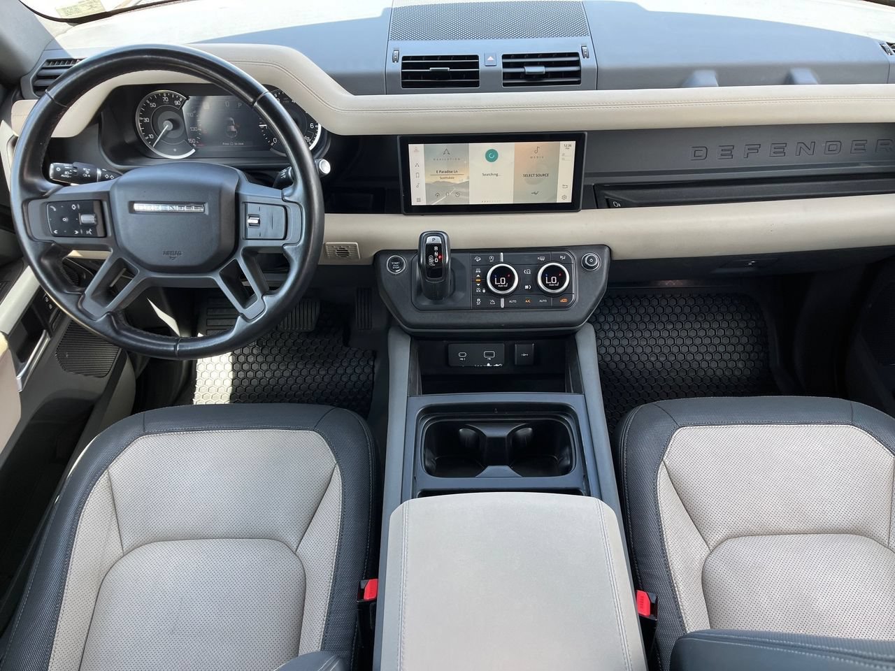 Used 2023 Land Rover Defender 110 X-Dynamic SE AWD/4WD image 12