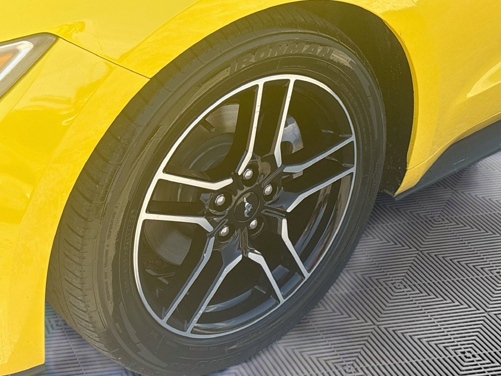 Used 2016 Ford Mustang Premium RWD image 31